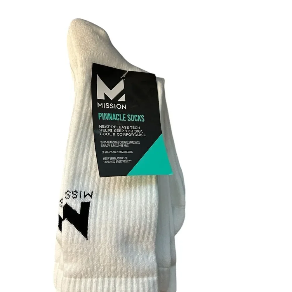 Mission Pinnacle Socks Bundle 3 packs of both Crew and ankle socks, White, NWT